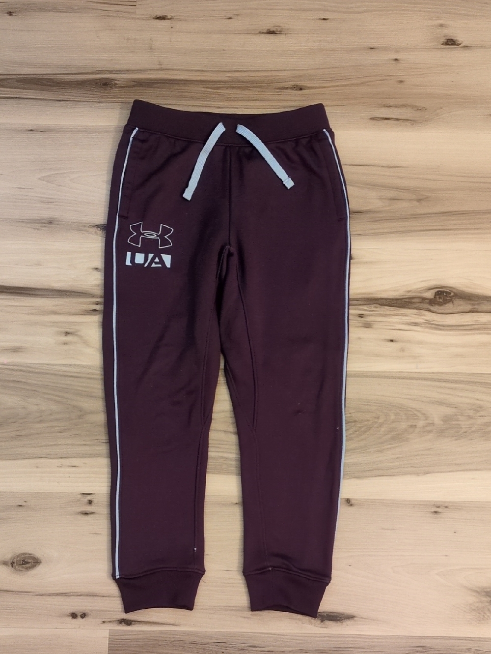 EUC Kids Under Armour Joggers Size Small